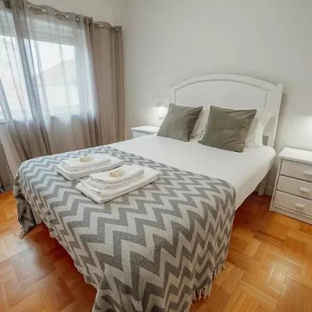 Cedofeita Flat By Hosty *