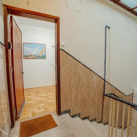 Cedofeita Flat By Hosty *